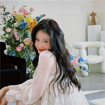 超级英雄女孩:星际游戏